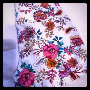 floral pattern shorts
